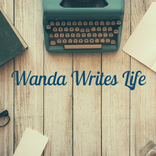 Wanda Writes Life site icon, Background image by @Free-Photos via Pixabay.